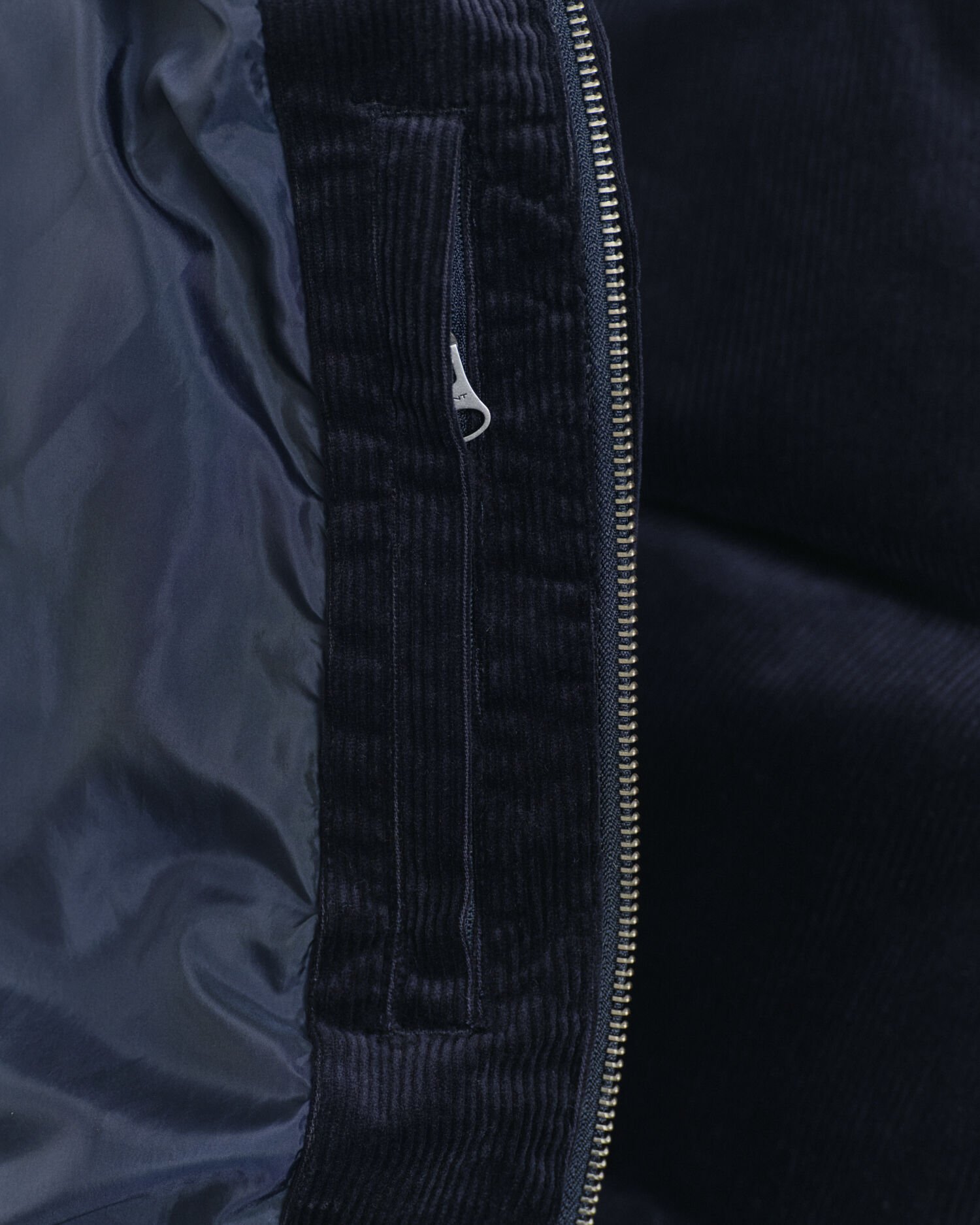 Puffer Jacke aus Cord