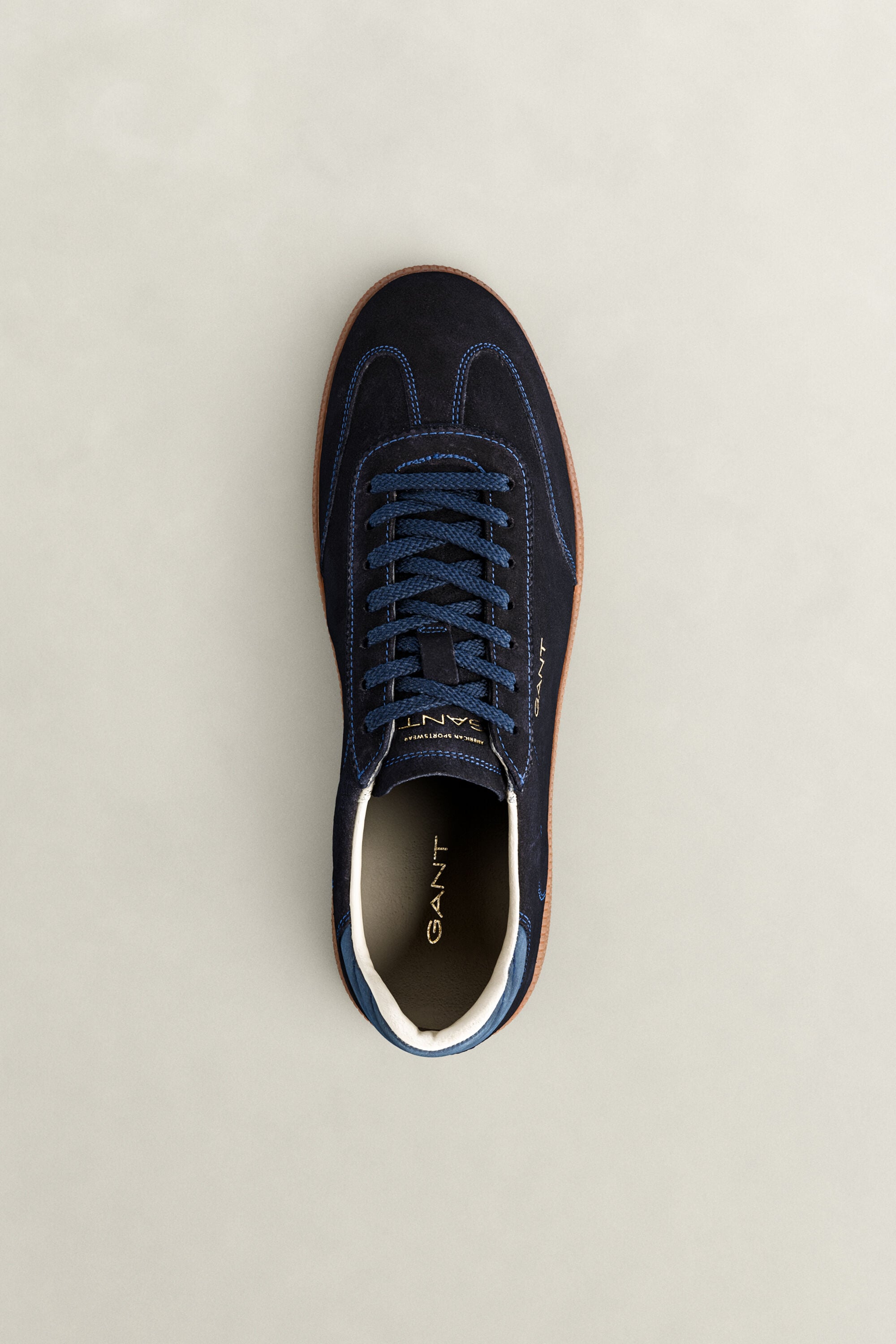 Cuzmo Sneaker aus Veloursleder