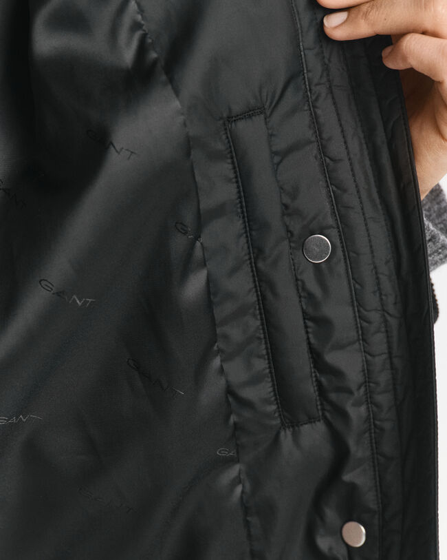 Gesteppter Mantel mit Cordbesatz