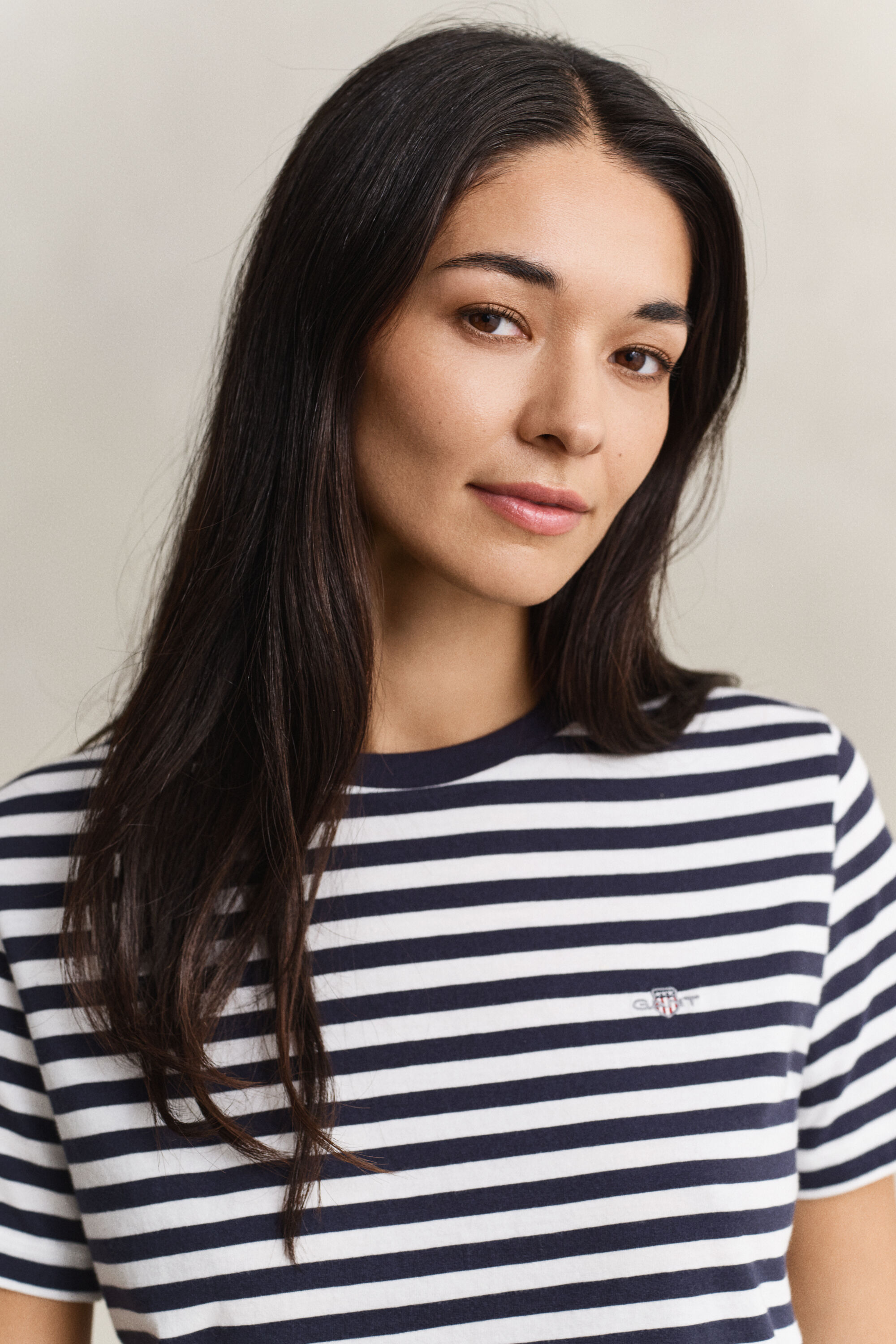 Shield T-Shirt mit Streifen