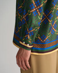 Relaxed Fit Medallion Seidenhemd