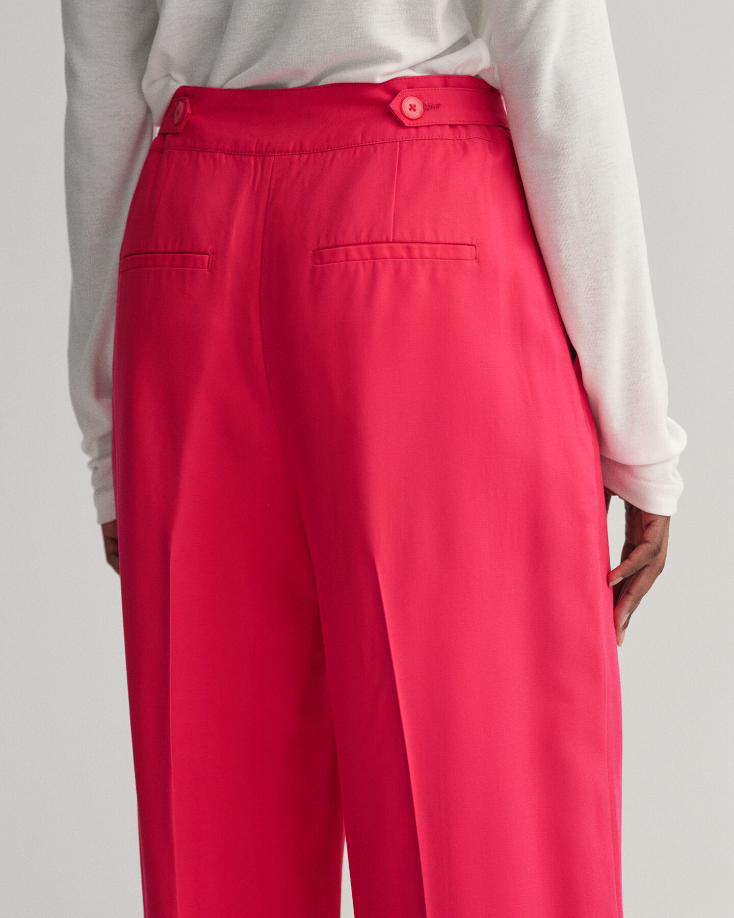 Relaxed Fit Fluid Hose