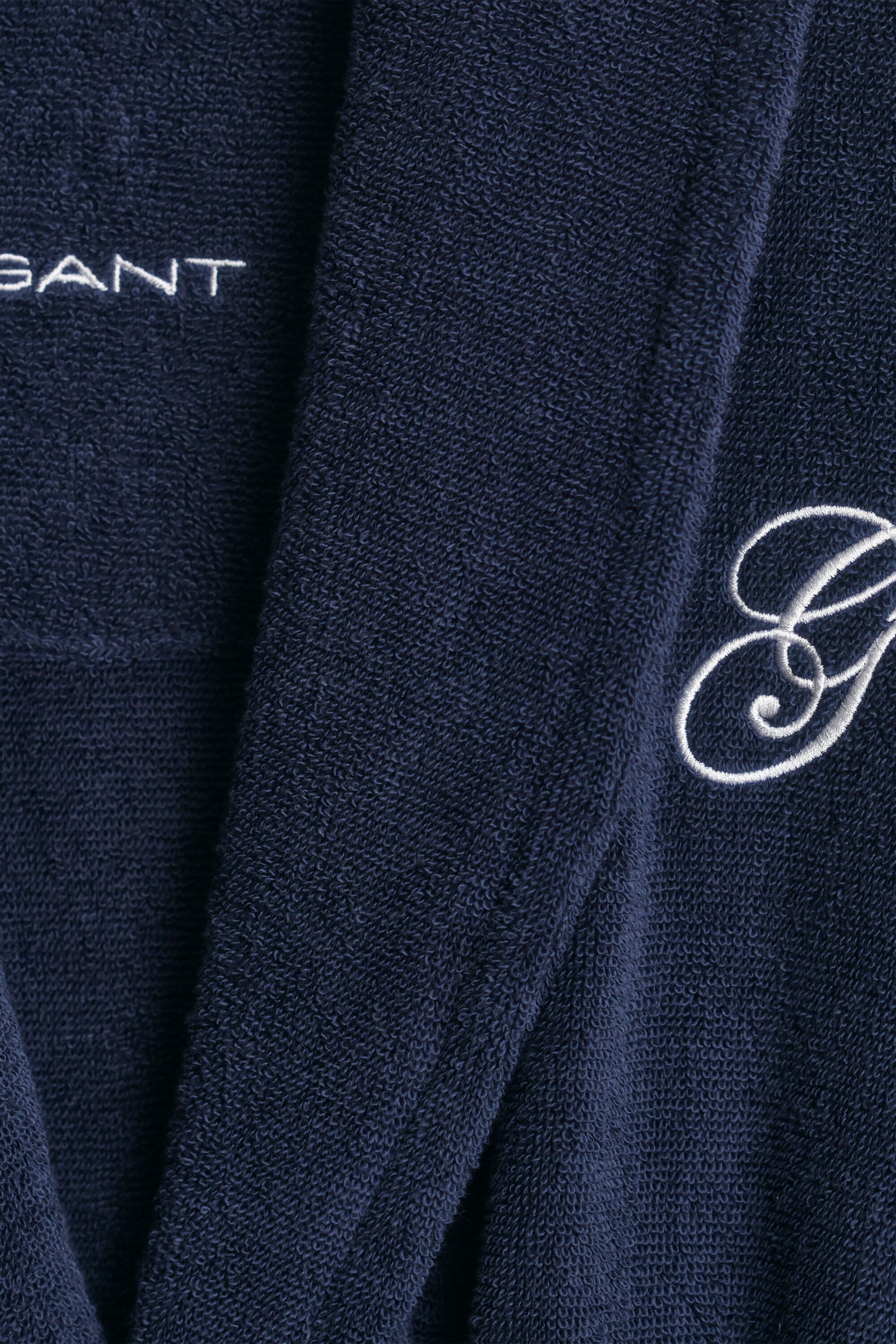 Bestickter Bademantel