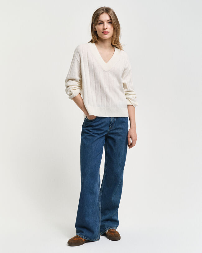 Breit gerippter V-Neck Wollpullover