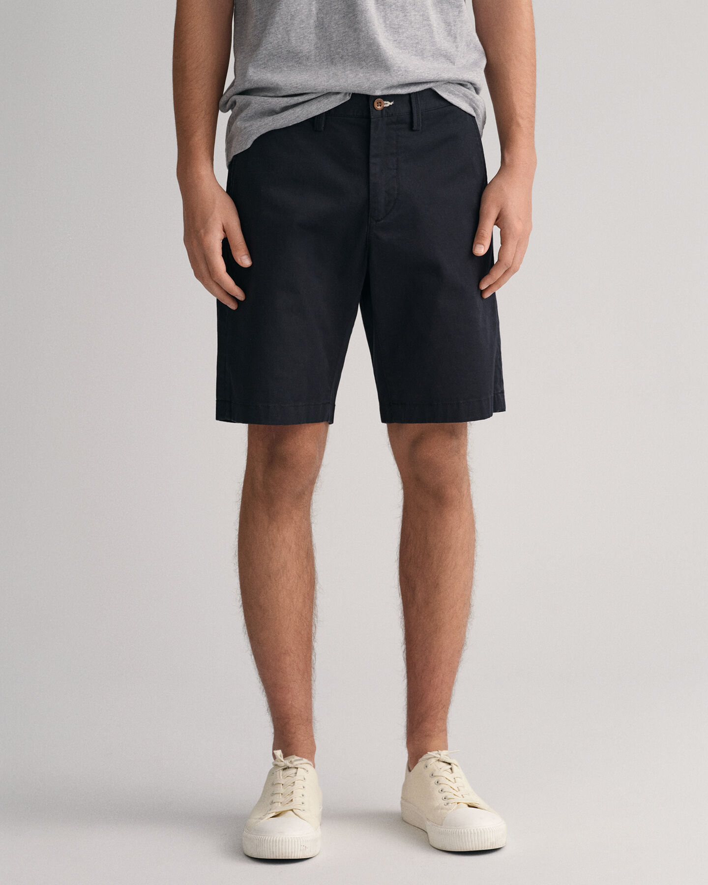 Hallden Slim Fit Twill-Shorts