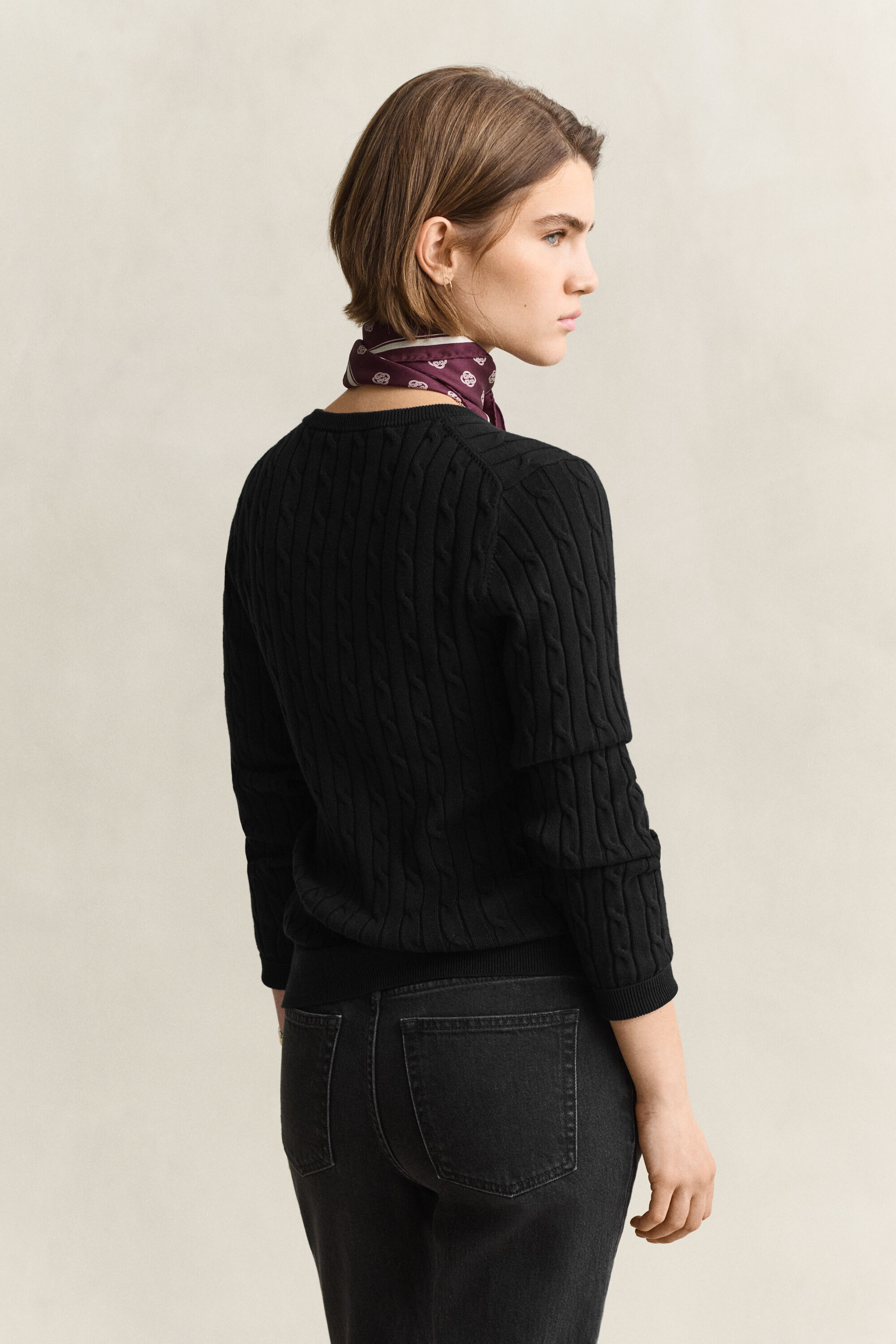 Strickjacke mit Zopfmuster