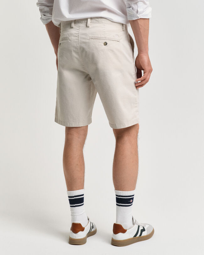 Seasonal Essential Regular Fit Archive Shield Chinoshorts