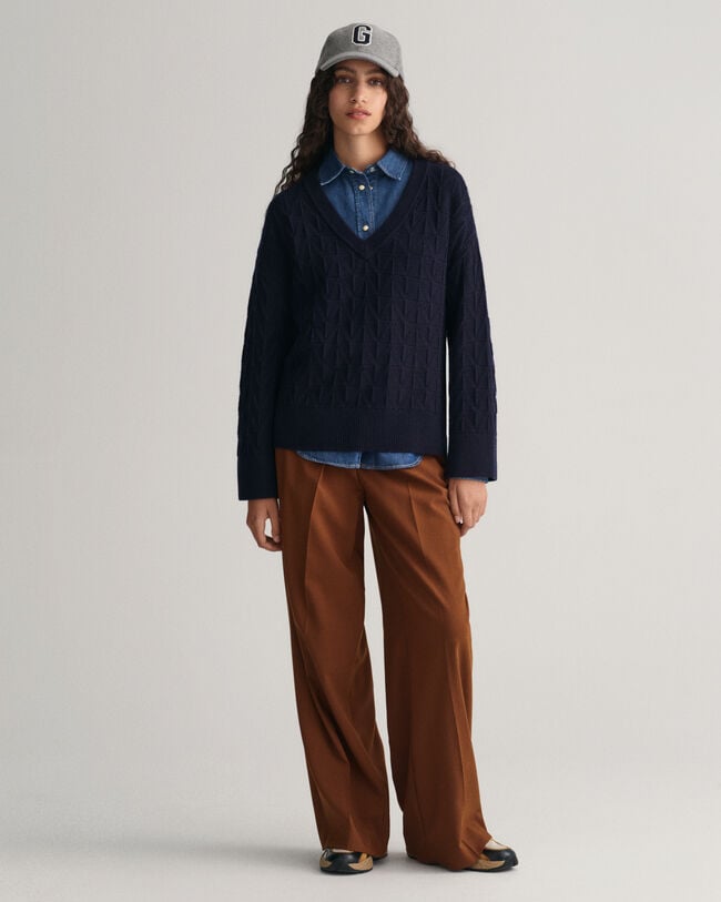 V-Neck Pullover mit Fischgr&auml;tmuster