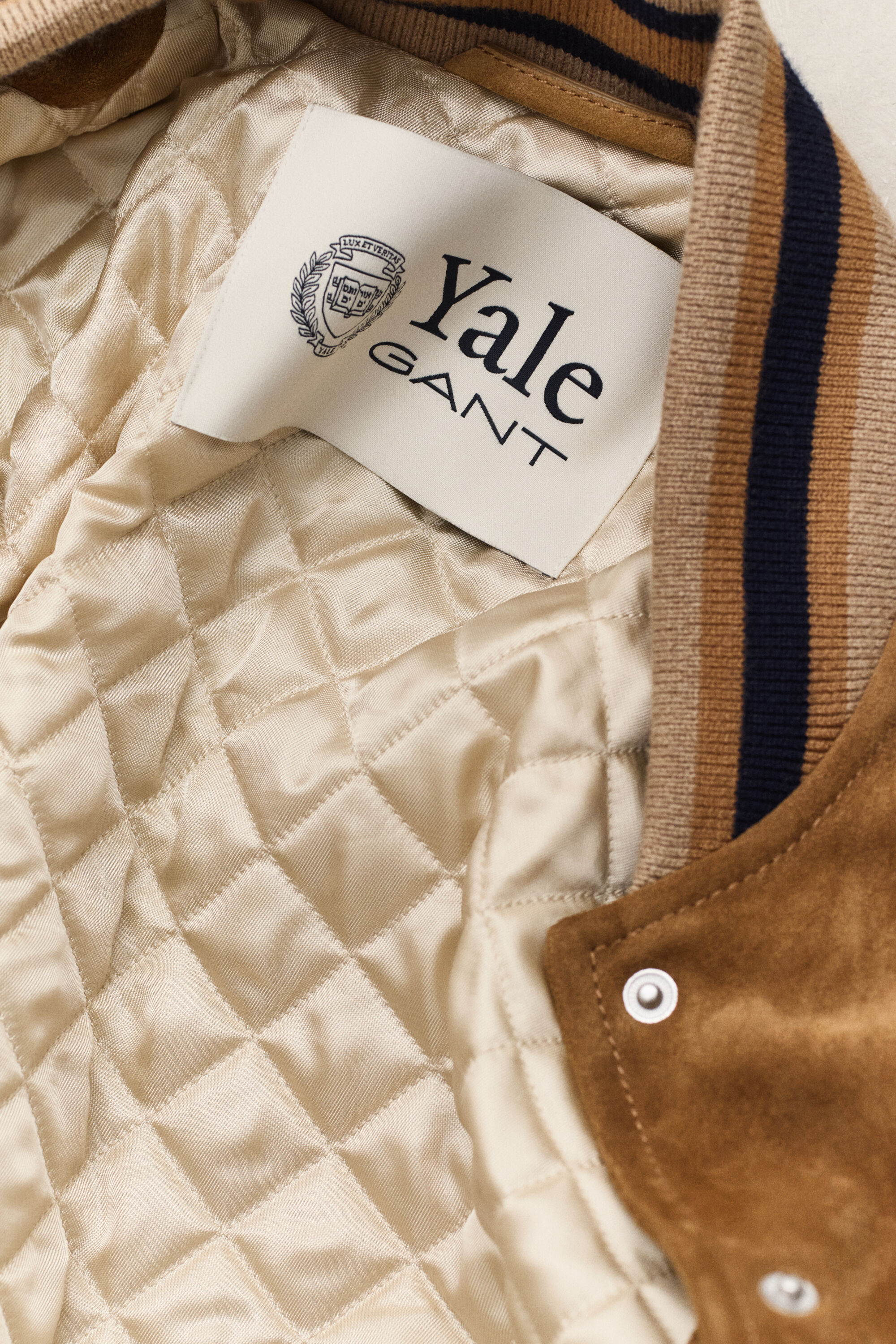 Gant x Yale Varsity Jacket aus Veloursleder