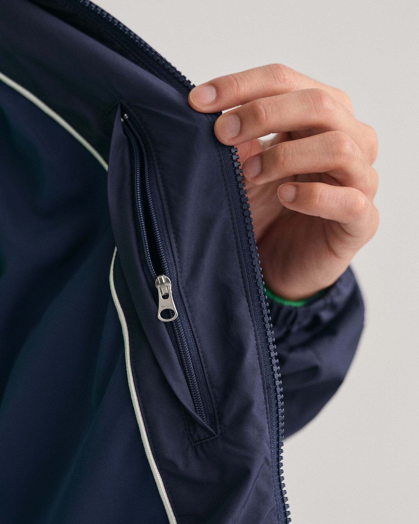 Leichter Windshielder