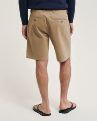 Seasonal Essential Regular Fit Archive Shield Chinoshorts