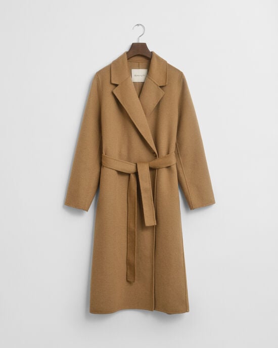 Handgenähter Mantel mit Gürtel