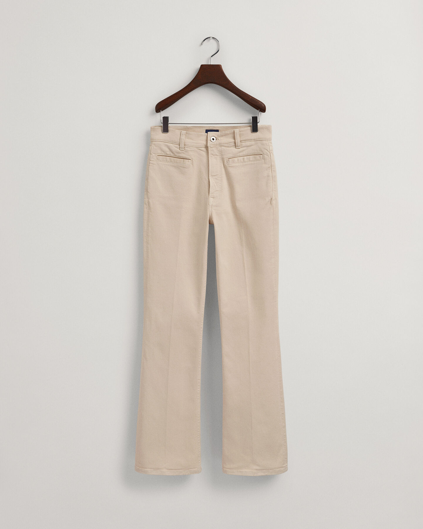 Color Jeans mit ausgestelltem Bein