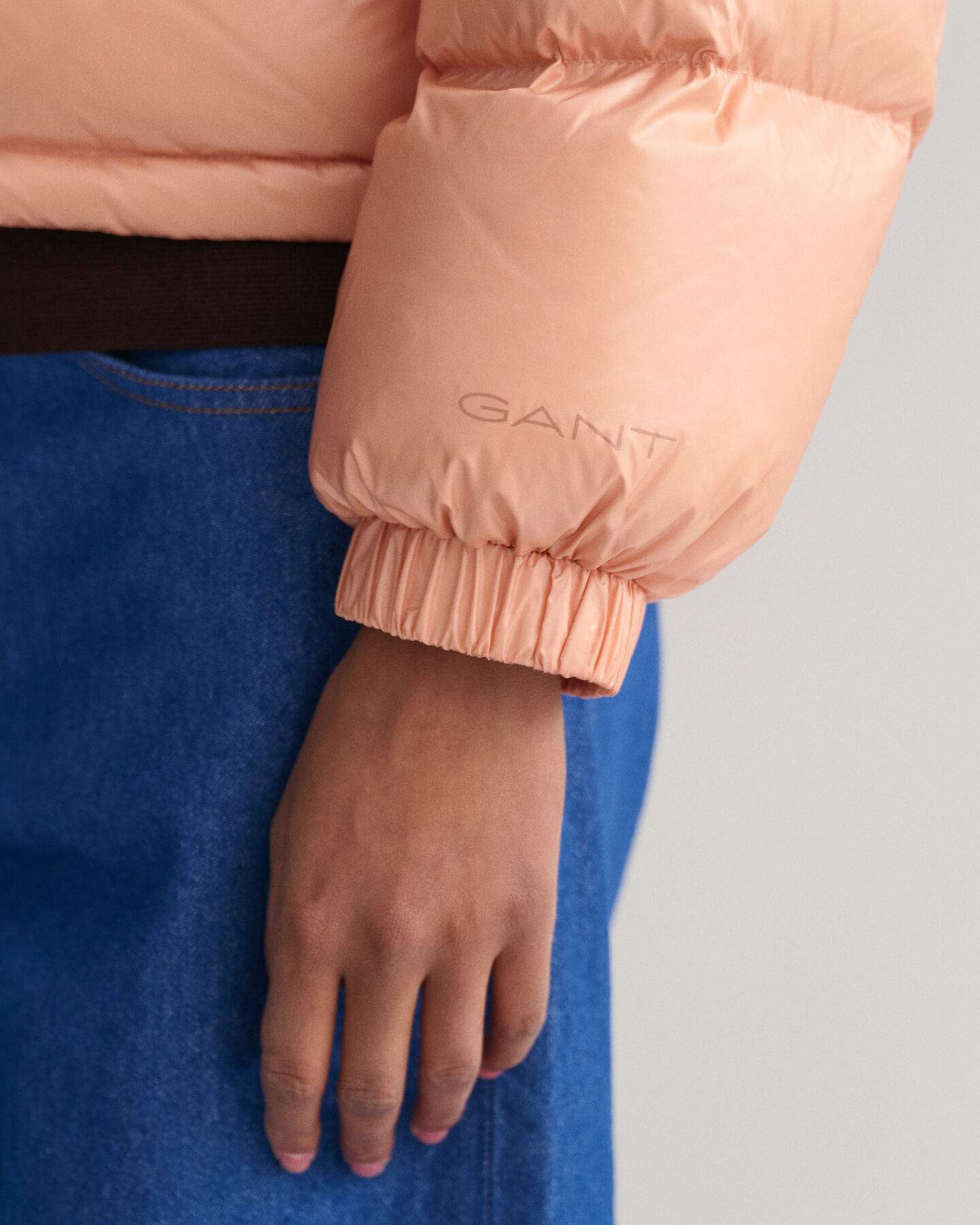 Verkürzte Daunenjacke