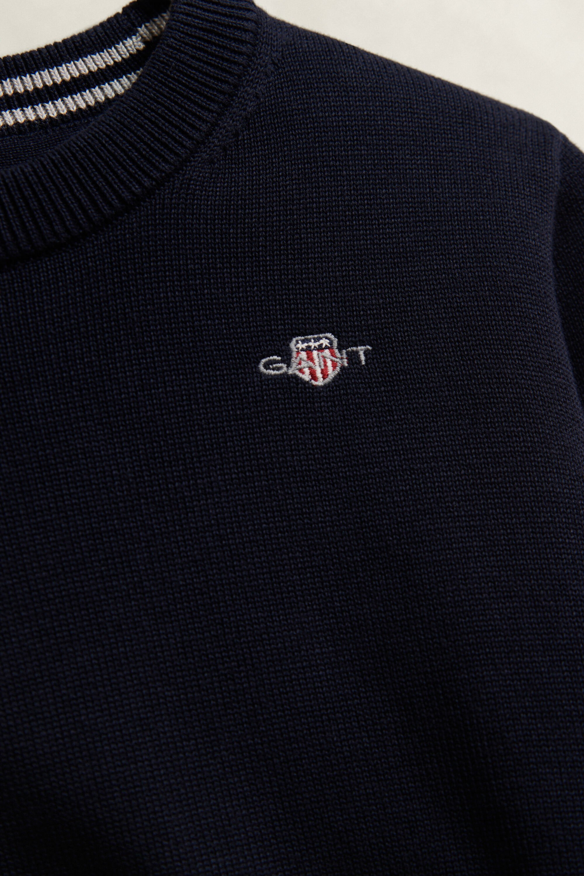 Boys Shield Pullover
