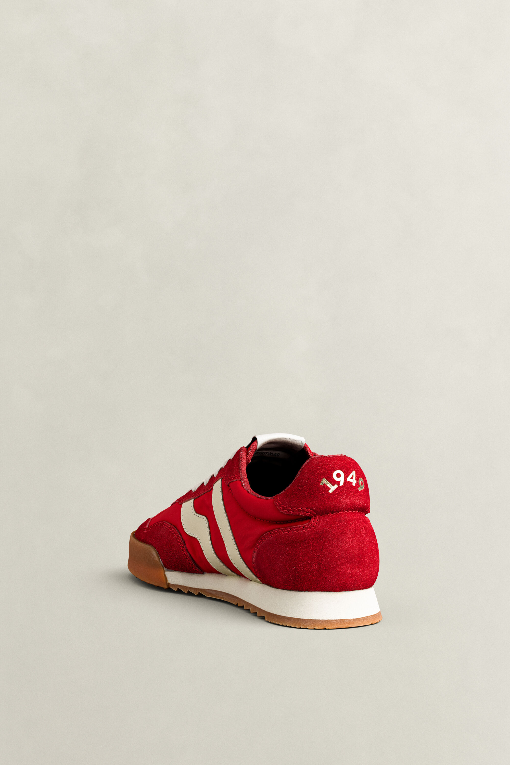 Baylle Sneaker aus Veloursleder — BRICK RED