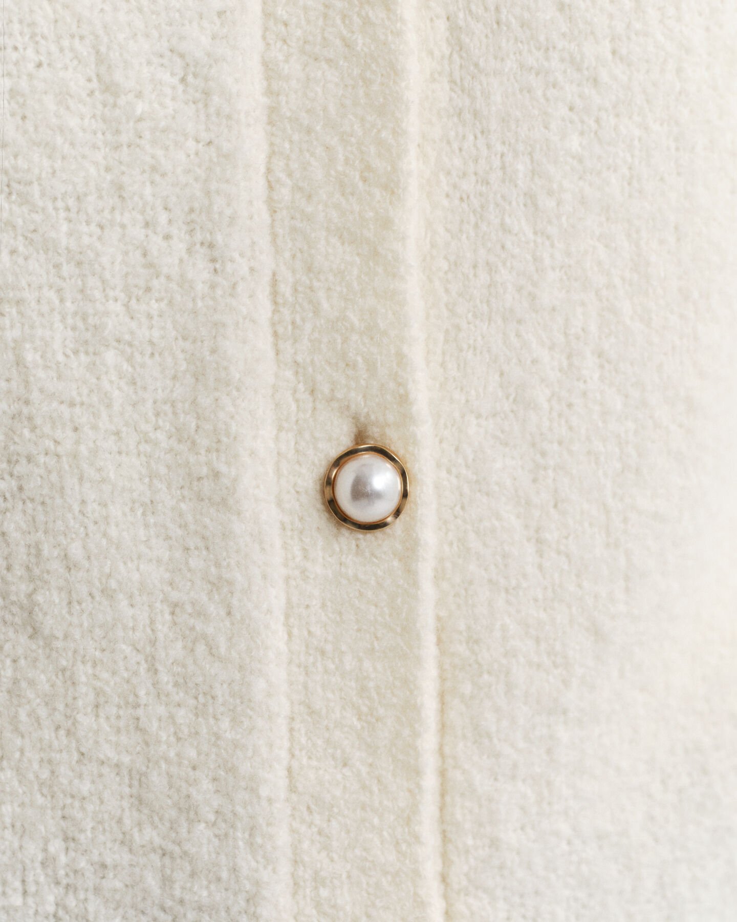 Bouclé Rundhalsstrickjacke