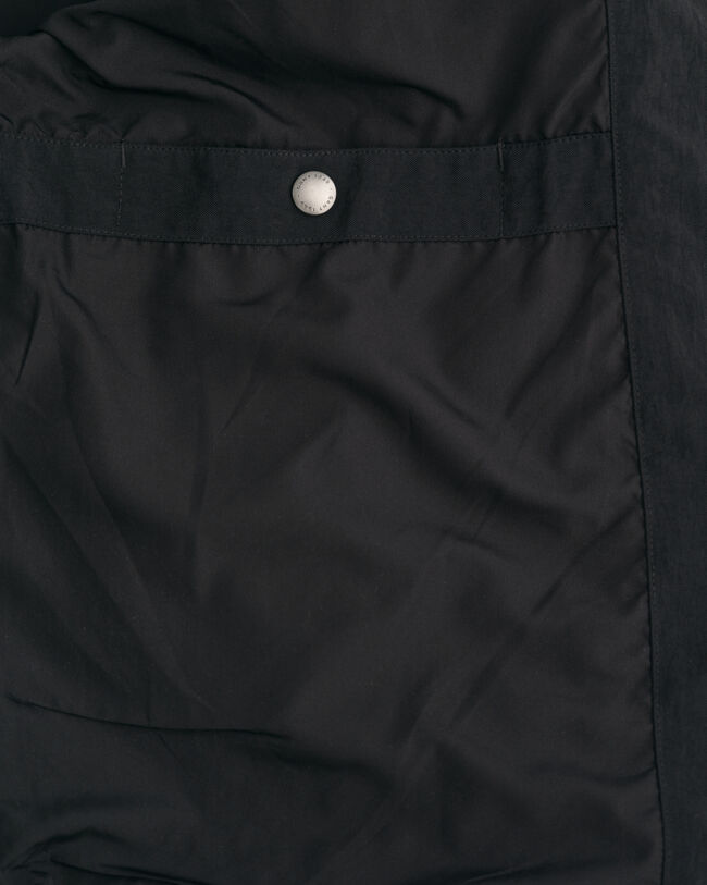 Nylon Jacke