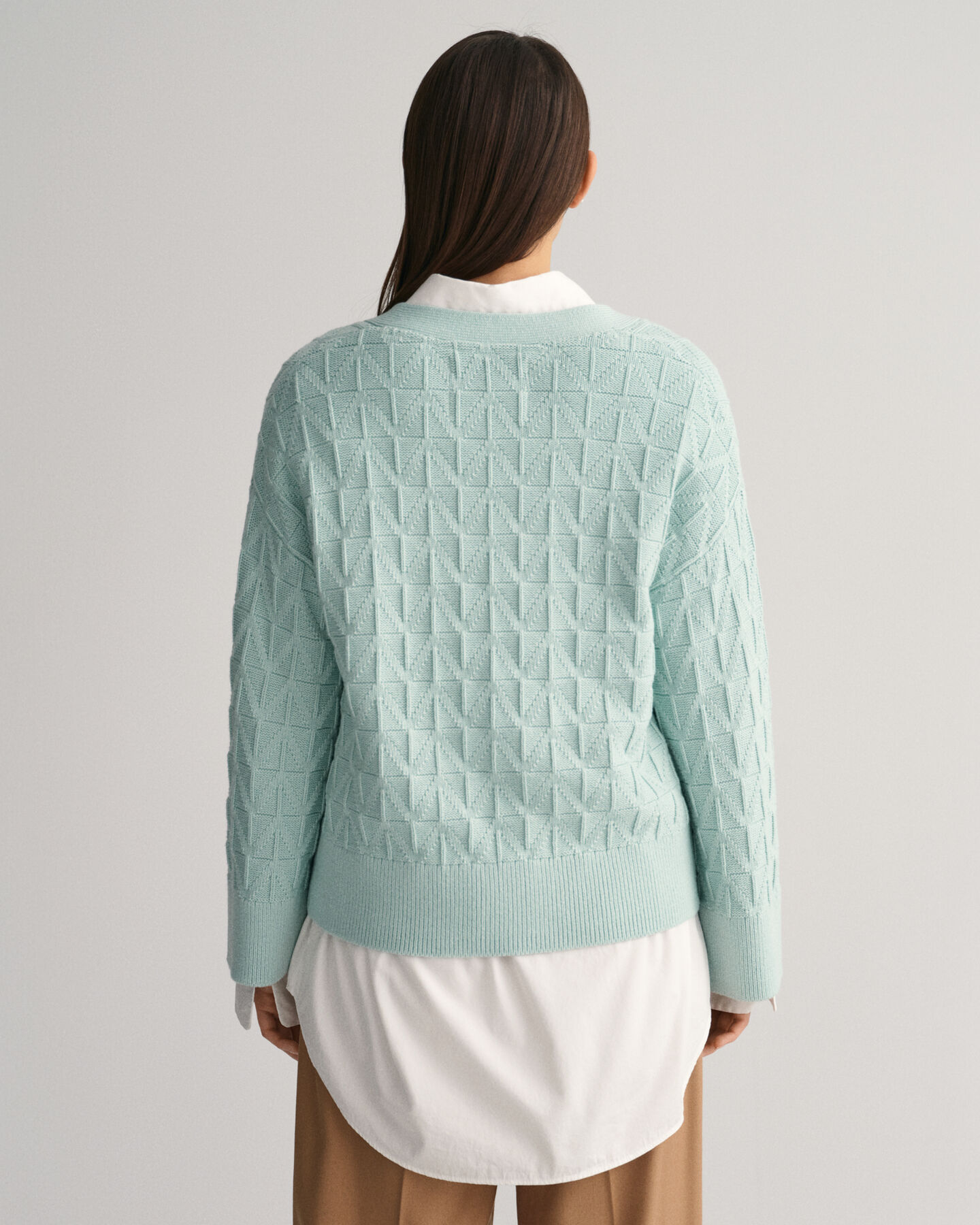 V-Neck Strickjacke mit Fischgr&auml;tmuster