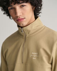 GANT Script Graphic Sweatshirt mit halblangem Rei&szlig;verschluss