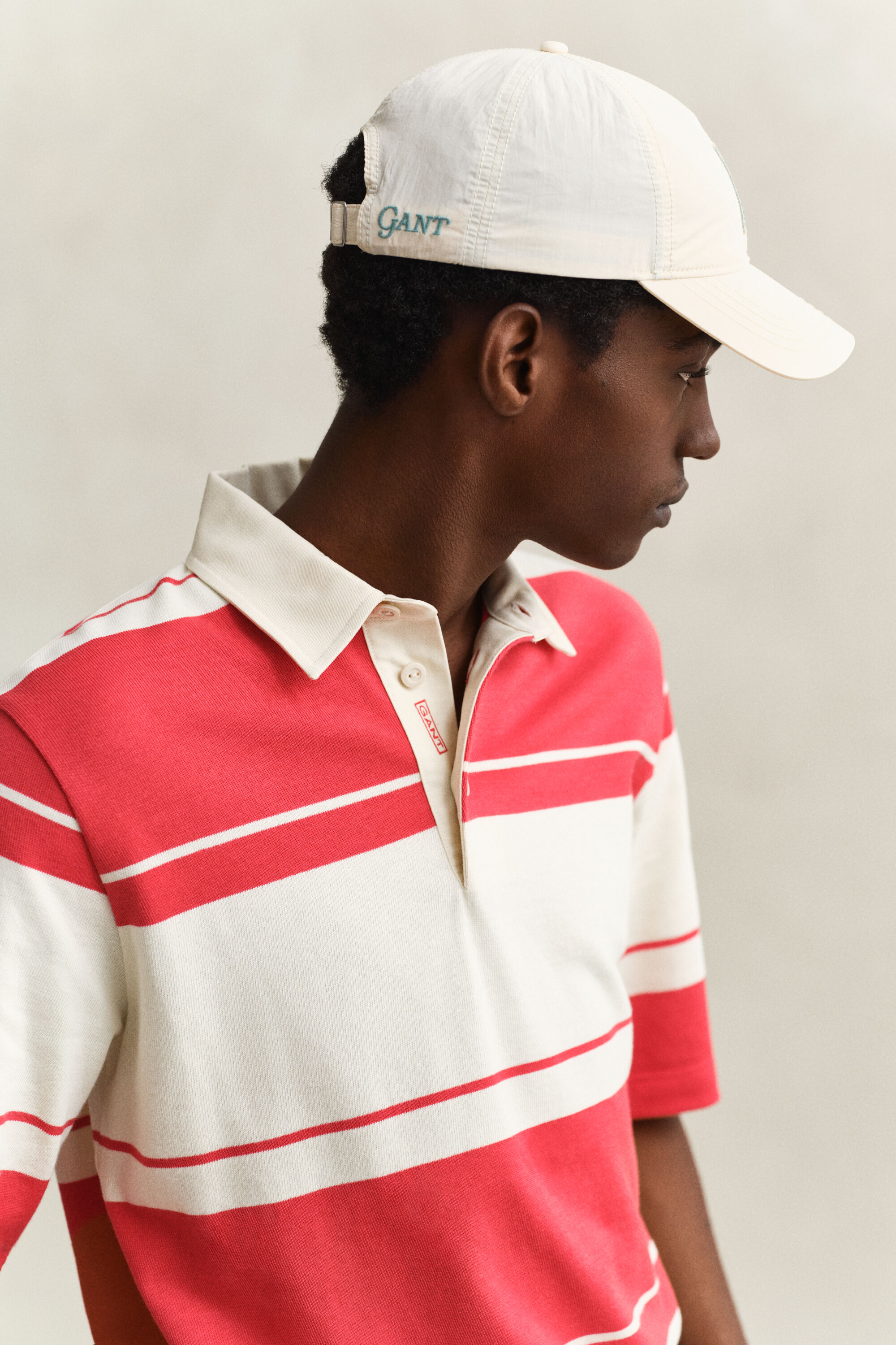 Graphic Cap in Crinkle-Optik