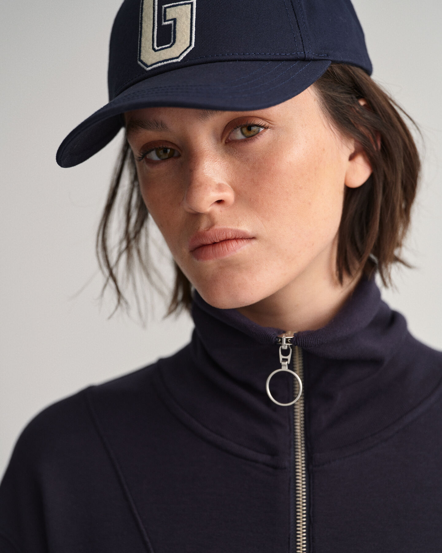 Sweatkleid mit halblangem Reißverschluss