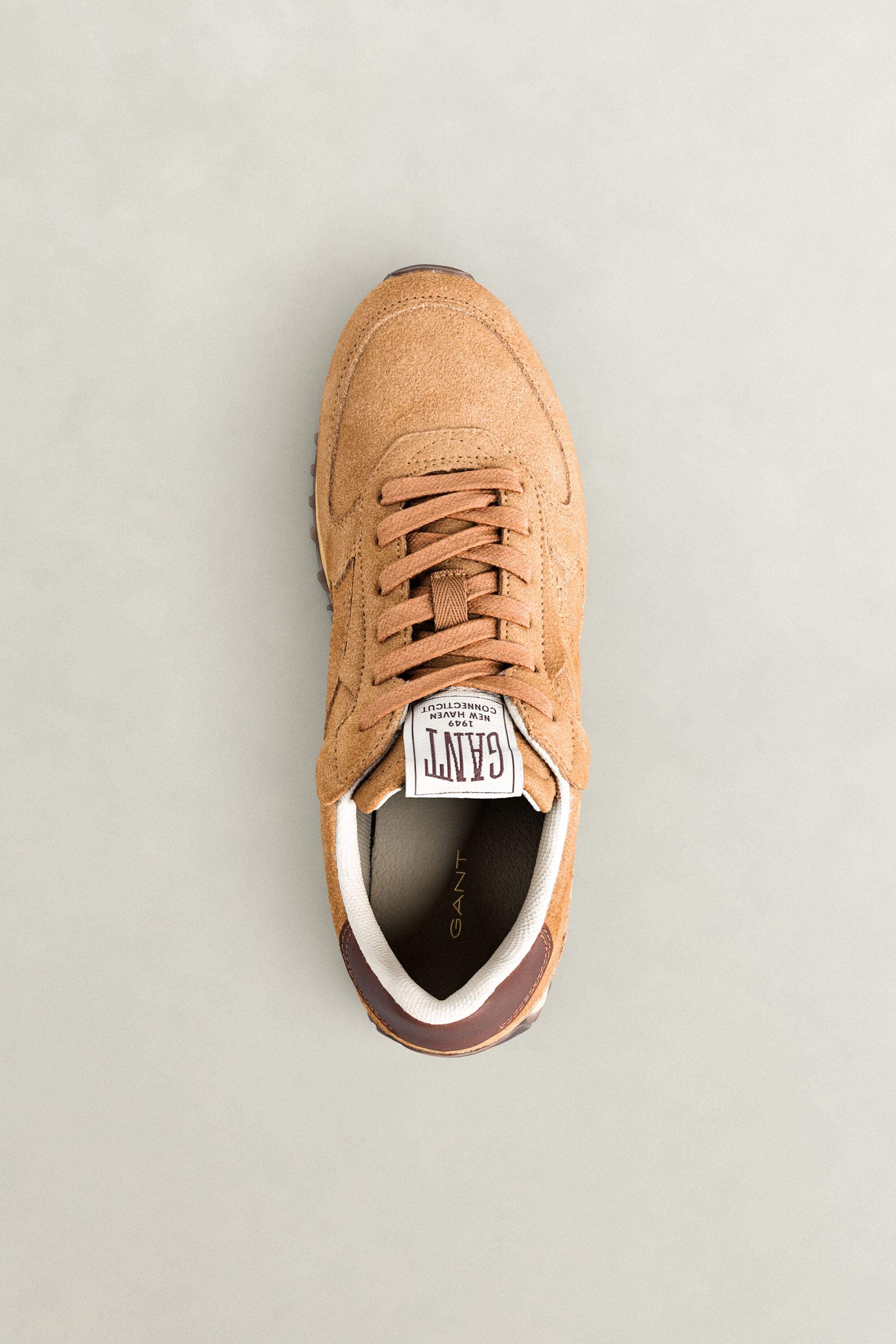 Beja Sneaker aus Veloursleder