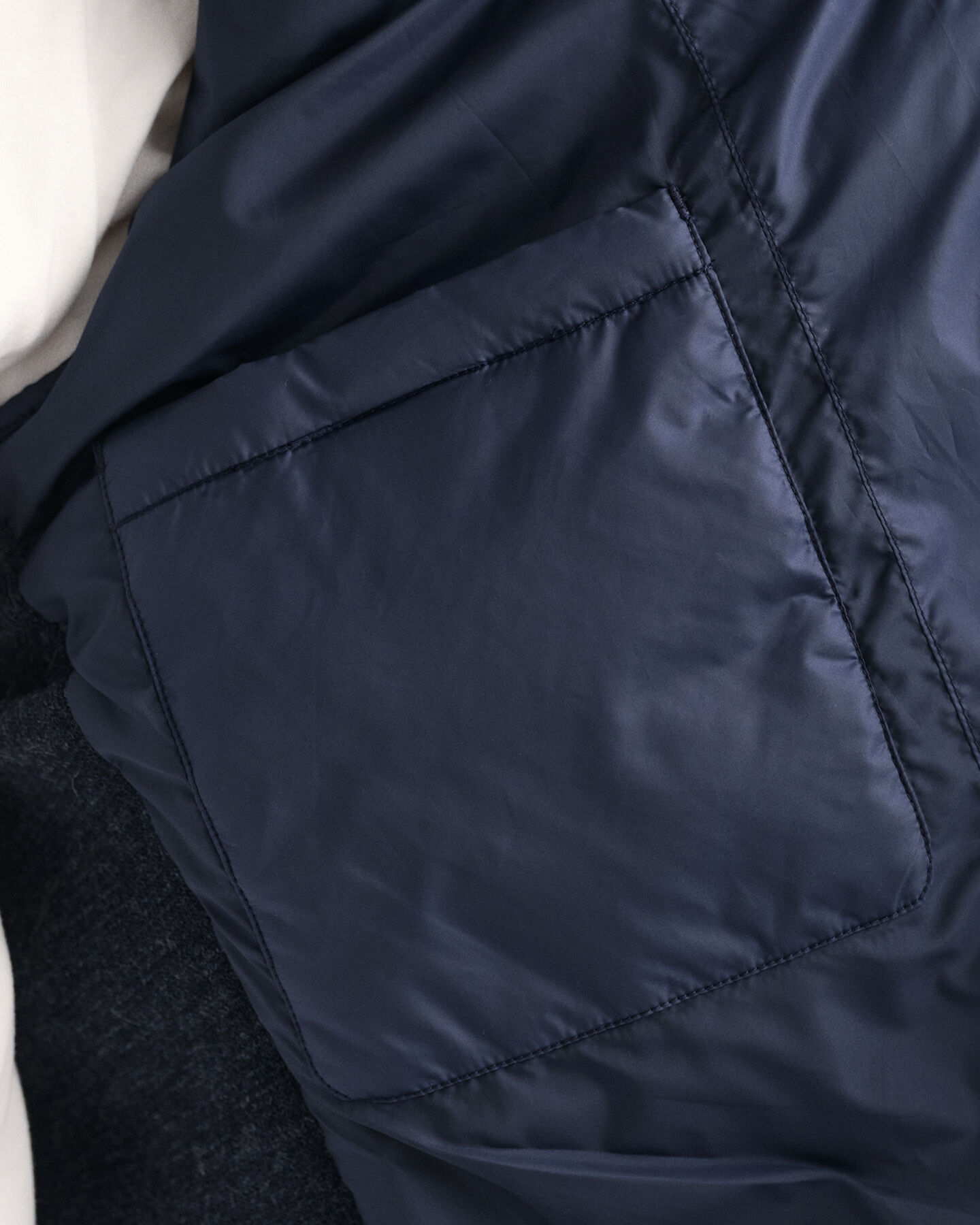 Leicht wattierte Mixed Media Jacke