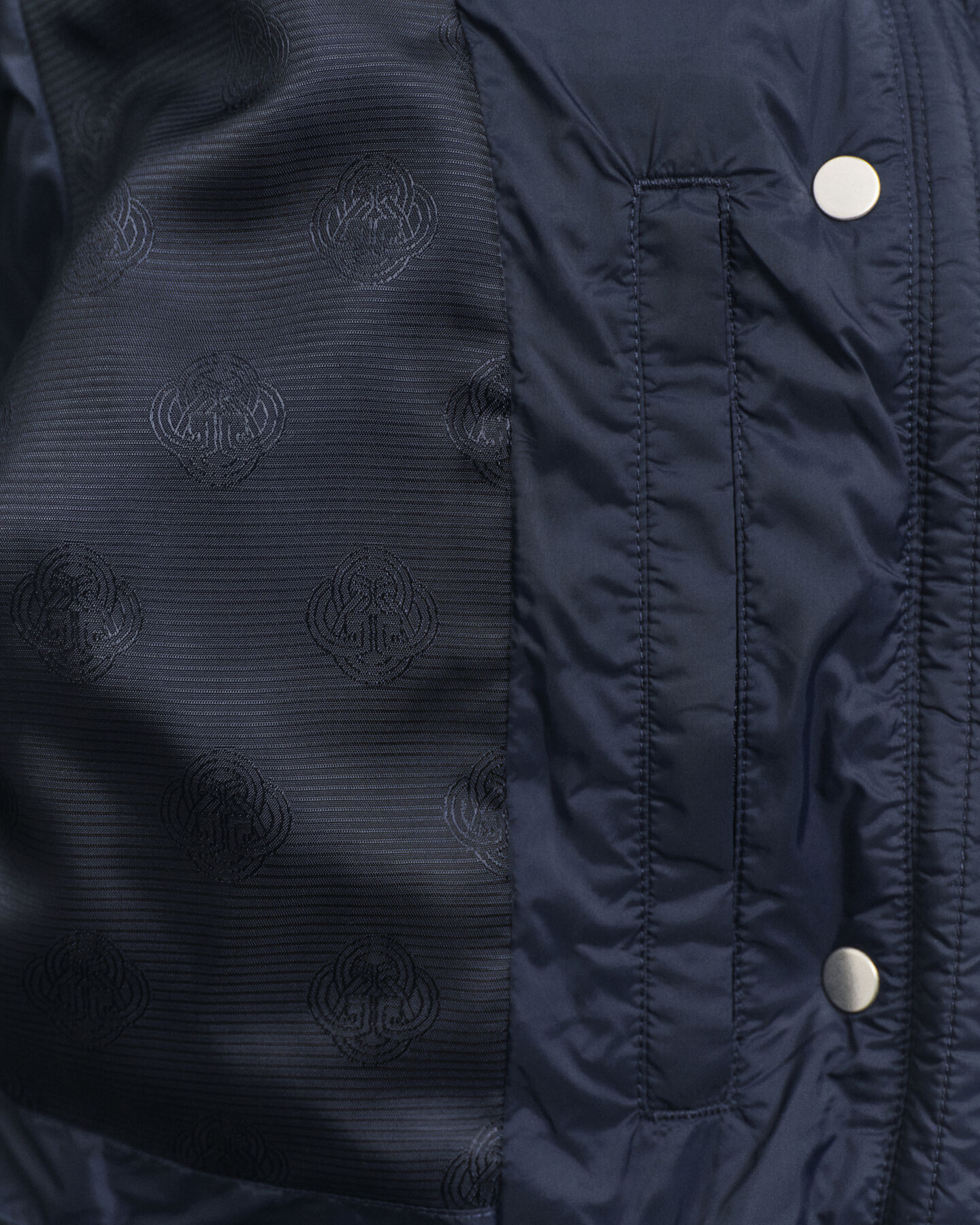 Mittellange Daunenjacke