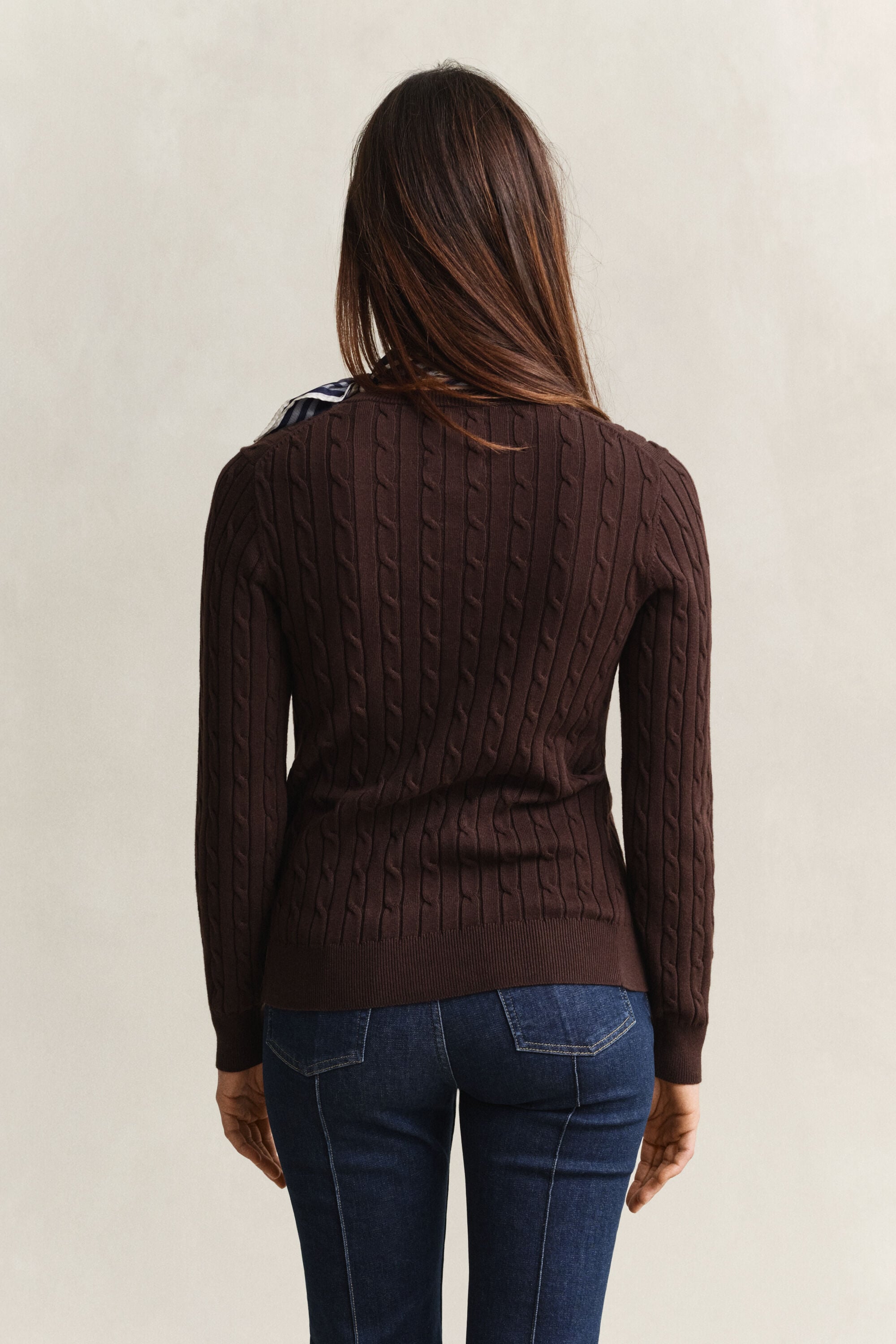 Strickjacke aus Stretch-Baumwolle mit Zopfmuster