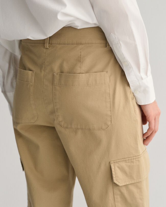 Slim Fit Cargo Chinohose