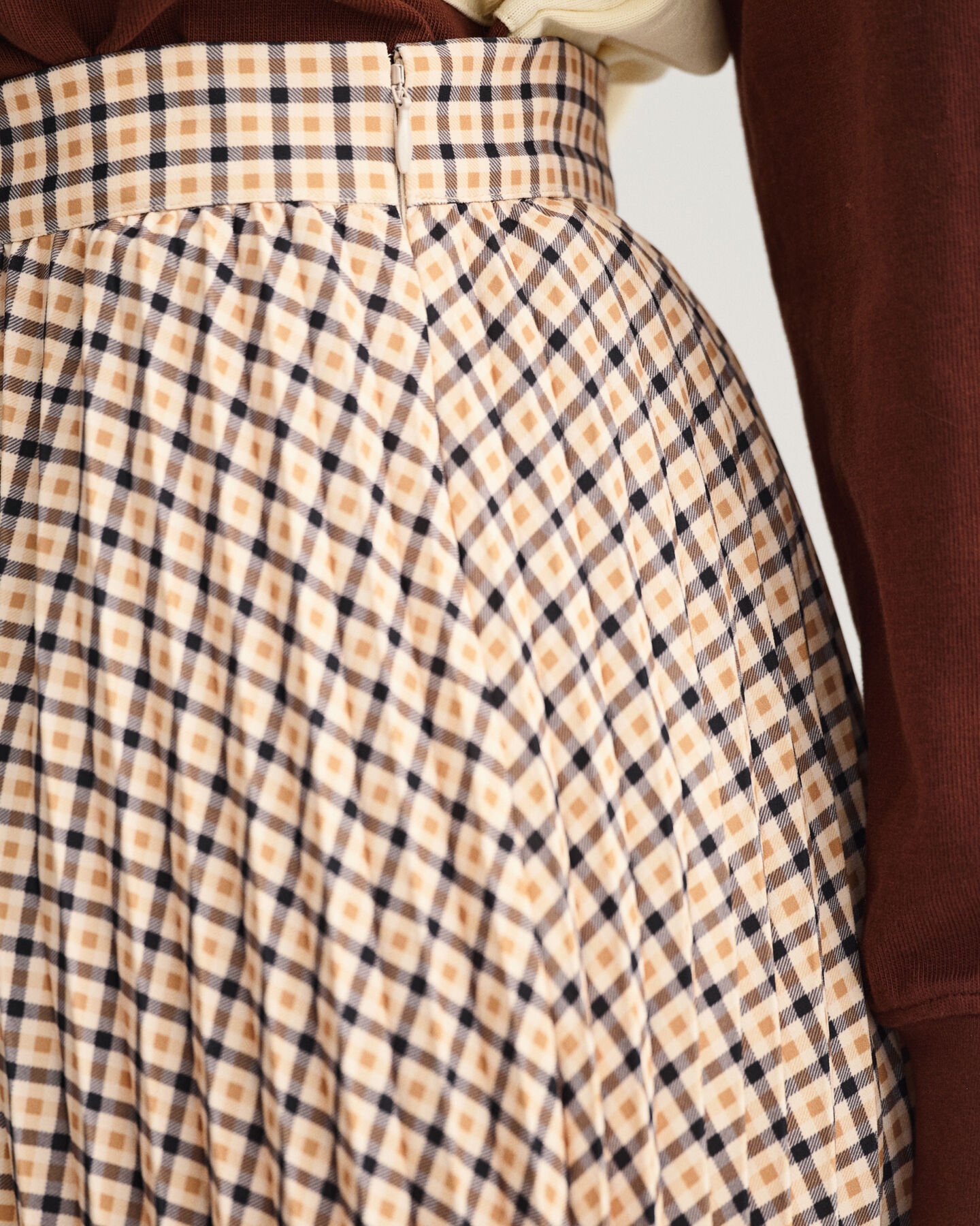 Faltenrock mit Karomuster