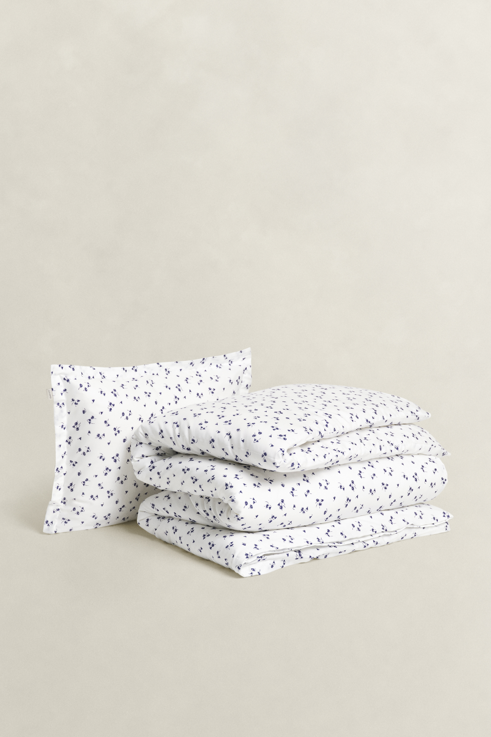 GANT Wohnaccessoires Einzelbettgarnitur mit kleinem Blumenmuster (150x210+50x60) RICH NAVY