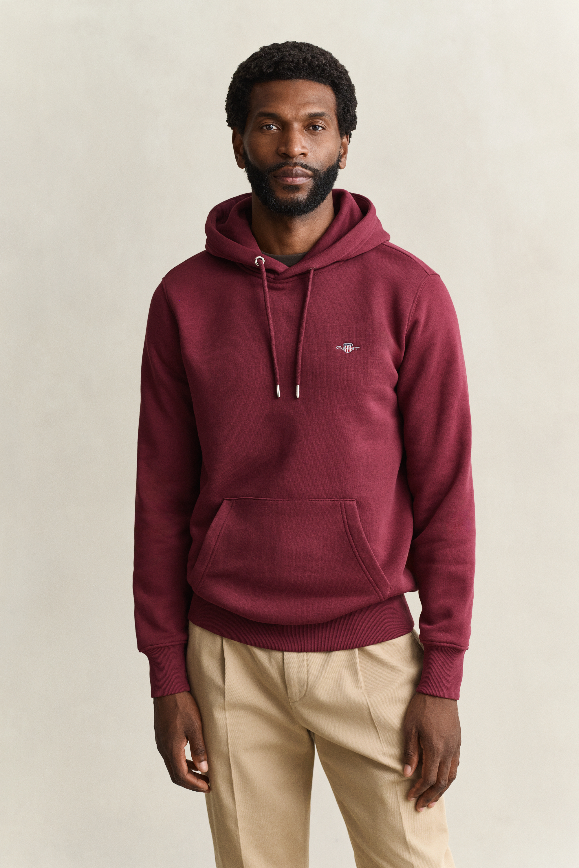 Hemden Gant Herren Dunkelrot Shield Regular Fit Kapuzen Sweatshirt Einfarbig - Bild 3