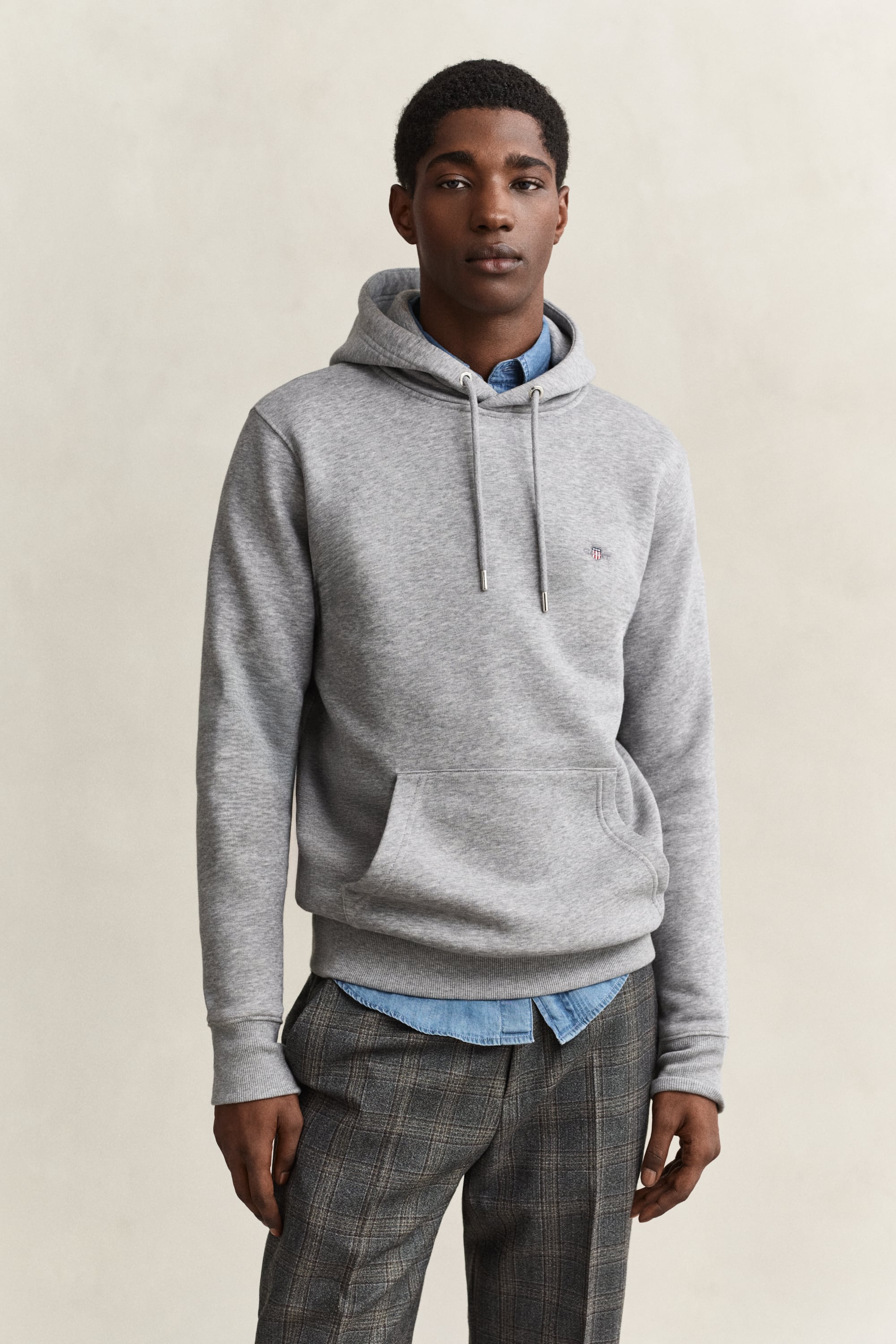 Gant Herren Grau Melange Shield Hoodie (S) - Bild 3